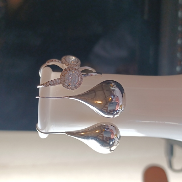 Sold - Picture 6 of 12